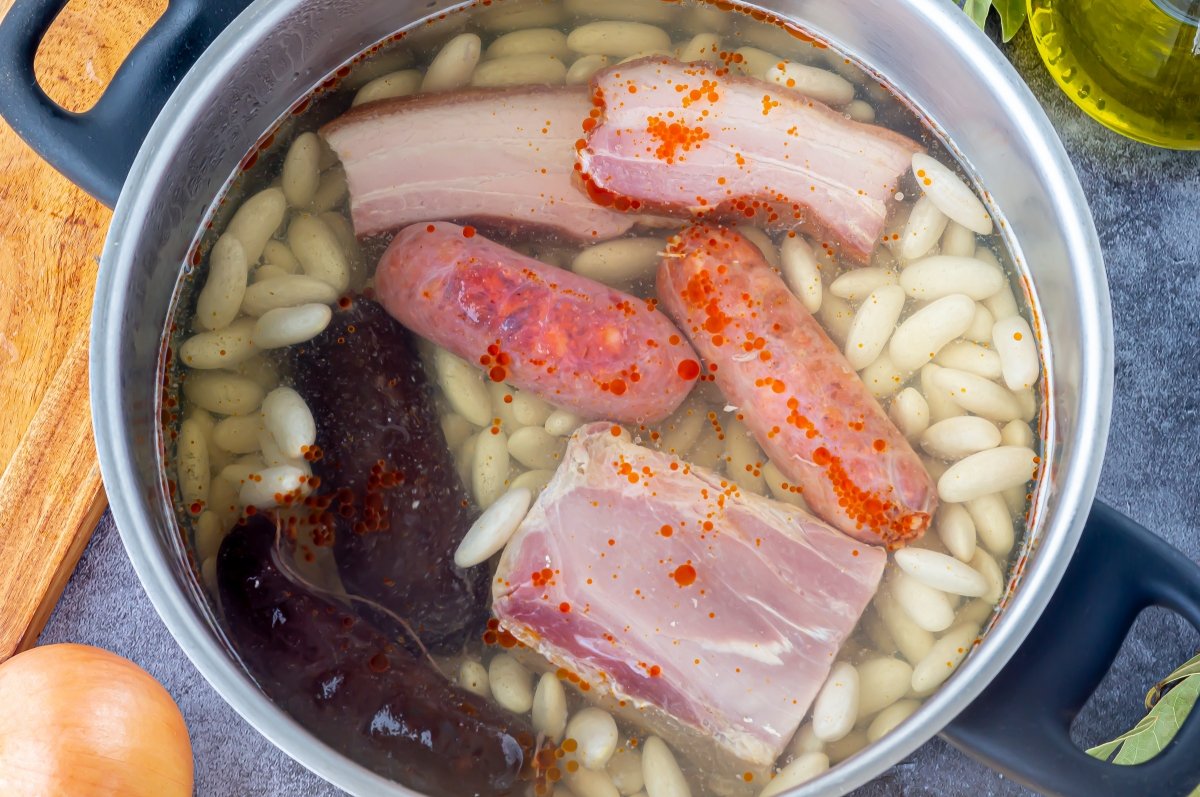 Añadir el compango de la fabada