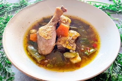 Pato guisado con verduras